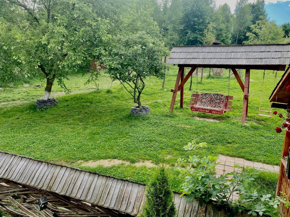 Floare De Maramures 1 Vadu Izei Esterno foto