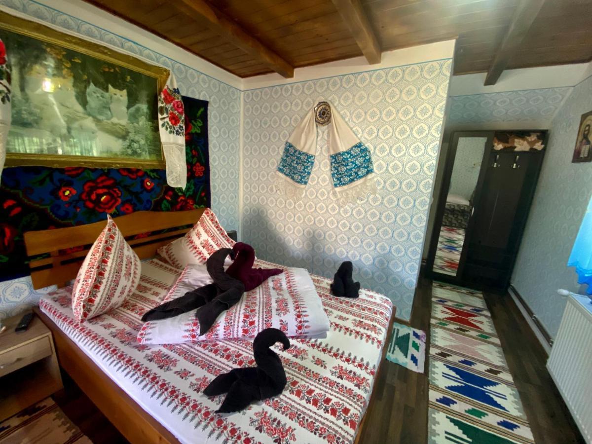 Floare De Maramures 1 Vadu Izei Esterno foto