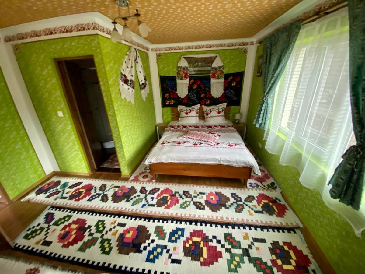 Floare De Maramures 1 Vadu Izei Esterno foto