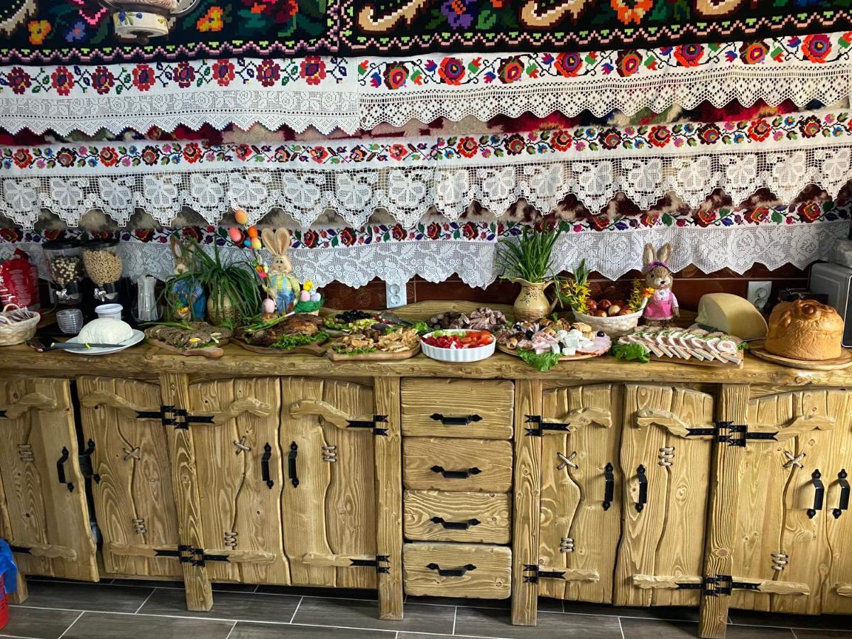 Floare De Maramures 1 Vadu Izei Esterno foto
